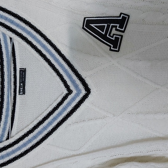 SHEIN Collegiate Cable Knit Sweater/V Neck/Cropped/Sz M/White/Blue/Black - Picture 7 of 8